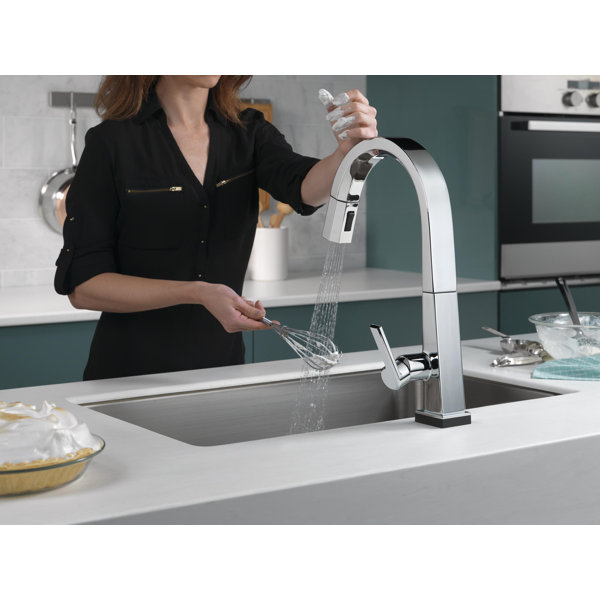 Delta Pivotal Pull Down Touch Single Handle Kitchen Faucet with Touch20